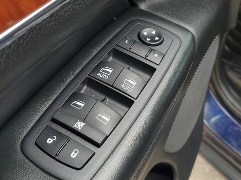 Used 2012 Jeep Grand Cherokee Limited AWD/4WD image 19