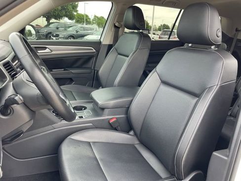 Used 2021 Volkswagen Atlas SE FWD image 24