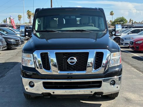 Used 2018 Nissan NV 3500 SL RWD image 13