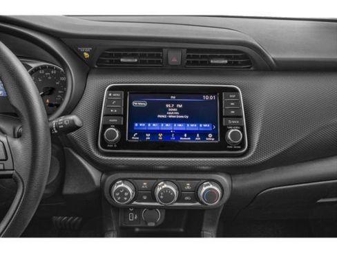Used 2023 Nissan Kicks S FWD image 13