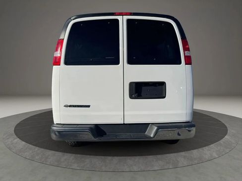 Used 2020 Chevrolet Express 3500 LT w/ LT Preferred Equipment Group image 6