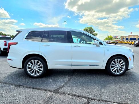 Used 2021 Cadillac XT6 Premium Luxury w/ Platinum Package AWD/4WD image 13