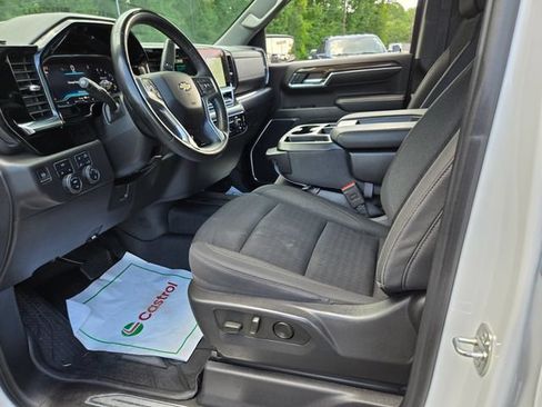 Used 2024 Chevrolet Silverado 1500 LT w/ Max Trailering Package AWD/4WD image 10