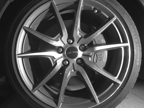 Used 2025 Genesis G70 2.5T RWD image 12
