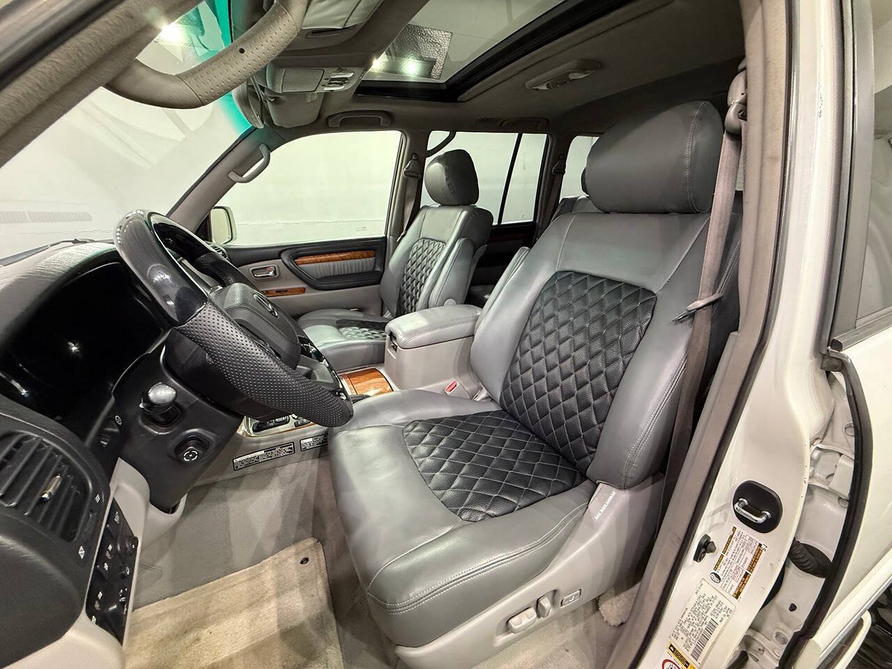 Used 2004 Lexus LX 470 4WD image 7