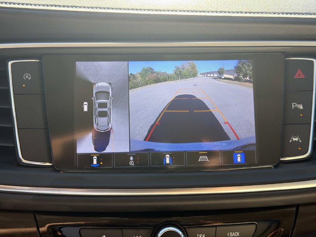 Used 2024 Buick Enclave Premium FWD image 37