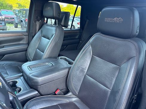 Used 2021 Chevrolet Tahoe High Country AWD/4WD image 9