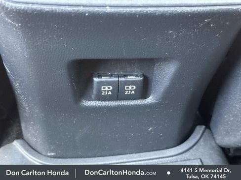Used 2020 Toyota RAV4 XLE w/ Convenience Package FWD image 14