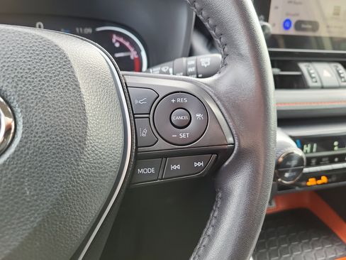 Used 2024 Toyota RAV4 Adventure image 20