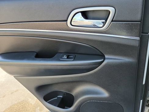 Used 2018 Jeep Grand Cherokee Limited RWD image 13