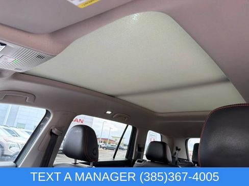 Used 2024 Volkswagen Atlas Peak Edition SEL AWD/4WD image 33