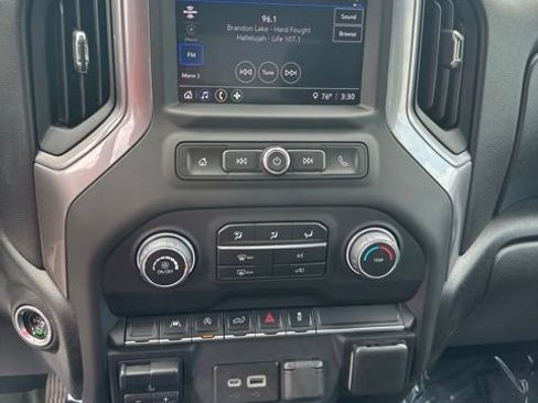 Used 2023 Chevrolet Silverado 1500 Custom AWD/4WD image 25