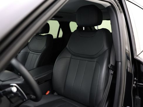 Used 2023 Land Rover Range Rover Sport SE AWD/4WD image 18