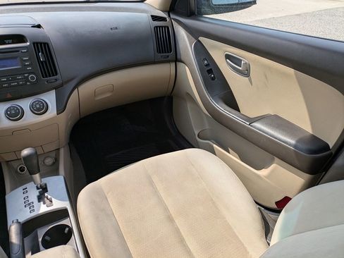 Used 2008 Hyundai Elantra SE image 16