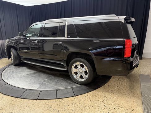 Used 2016 Chevrolet Suburban LTZ image 4
