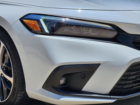 Used 2024 Honda Civic Touring image 9