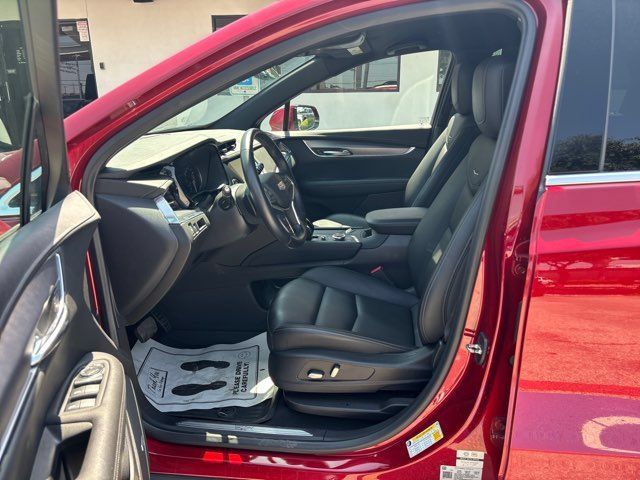 Used 2023 Cadillac XT5 Luxury w/ LPO, Floor Liner Package FWD image 18