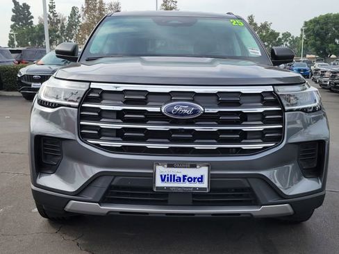 Used 2025 Ford Explorer Active image 27