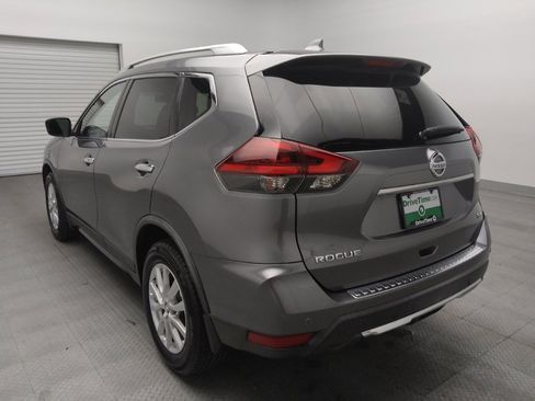 Used 2020 Nissan Rogue SV FWD image 5