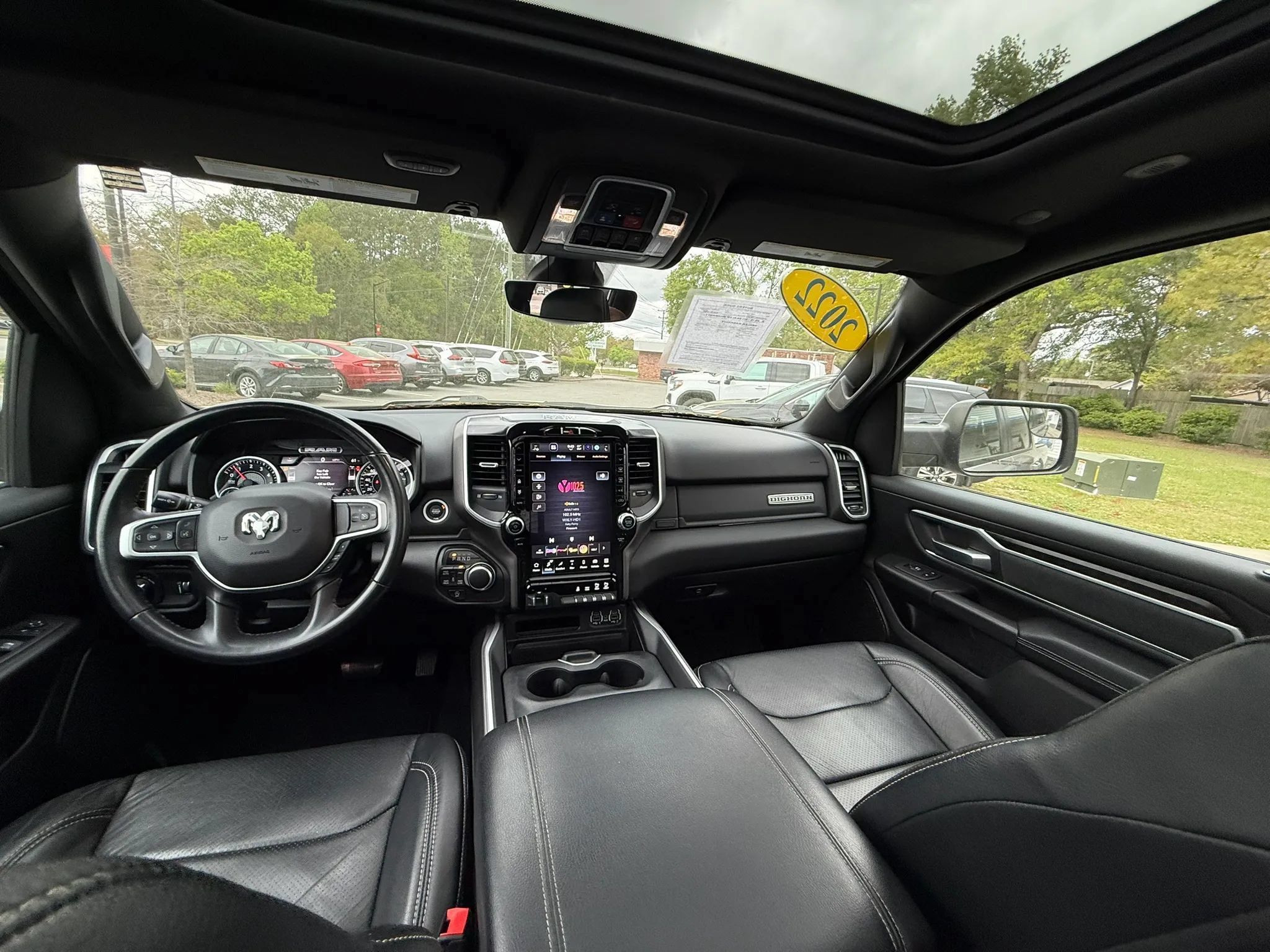 Used 2022 RAM 1500 Big Horn AWD/4WD image 10