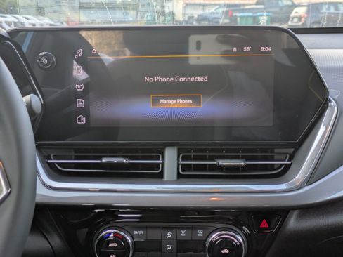 New 2025 Chevrolet Trax ACTIV w/ Driver Confidence Package image 18