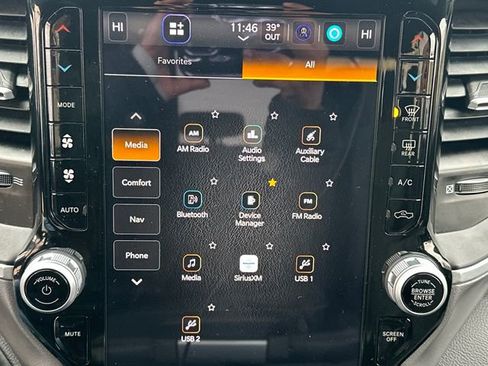 Used 2024 RAM 2500 Big Horn w/ Sport Appearance Package image 30