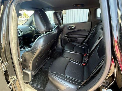 Used 2021 Jeep Compass Latitude FWD image 6