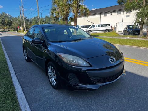 Used 2012 MAZDA MAZDA3 i Sport FWD image 3