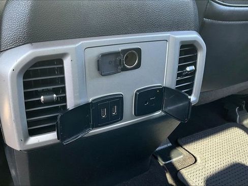 Used 2019 Ford F350 Lariat w/ Lariat Ultimate Package AWD/4WD image 17
