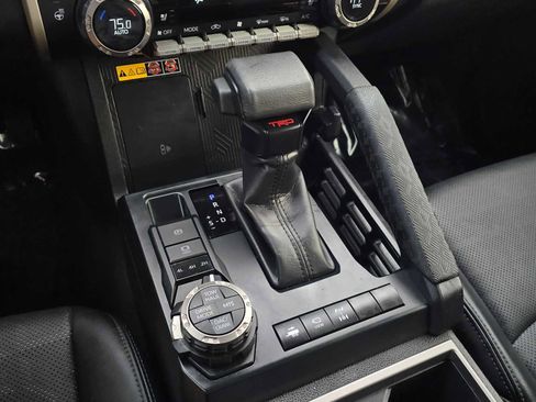 Certified 2025 Toyota Tacoma TRD Off-Road w/ TRD Off Road Premium Package image 28