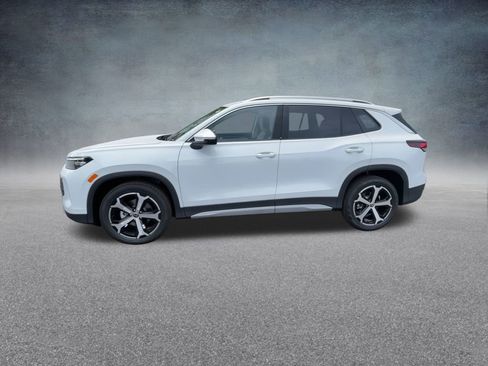 New 2025 Volkswagen Tiguan SE image 10