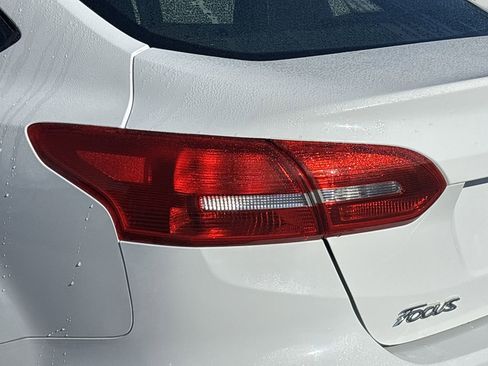 Used 2018 Ford Focus SE image 7