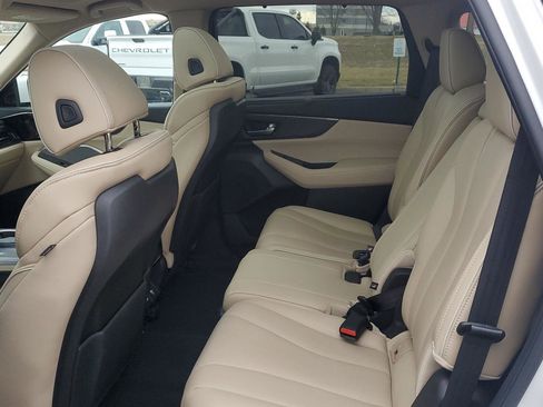 Certified 2022 Acura MDX SH-AWD w/ Advance Package image 27