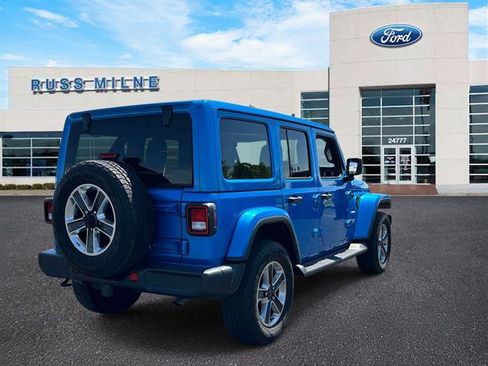 Used 2023 Jeep Wrangler Unlimited Sahara w/ Cold Weather Group AWD/4WD image 4