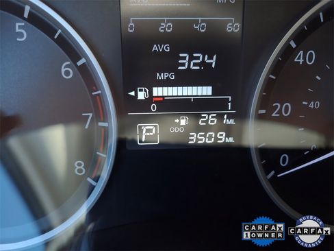 Certified 2025 Nissan Kicks Play S image 28