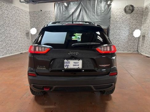 Used 2020 Jeep Cherokee Trailhawk AWD/4WD image 6