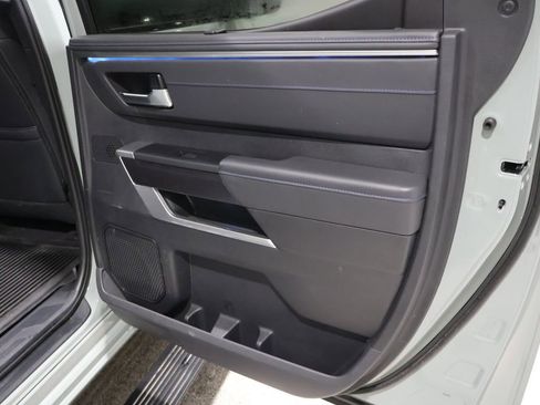 Used 2024 Toyota Tundra Platinum image 22