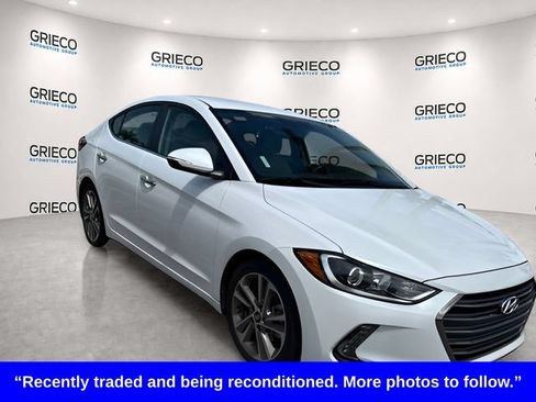 Used 2017 Hyundai Elantra Limited FWD image 1