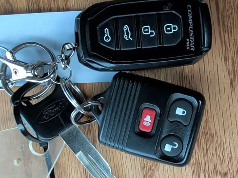 Used 1999 Ford E-150 and Econoline 150 image 17