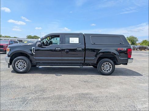 Used 2022 Ford F250 XLT w/ XLT Premium Package AWD/4WD image 5