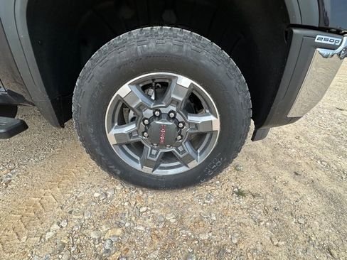 New 2026 GMC Sierra 2500 SLT image 3