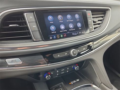 Used 2024 Buick Enclave Essence w/ Sport Touring Edition image 19