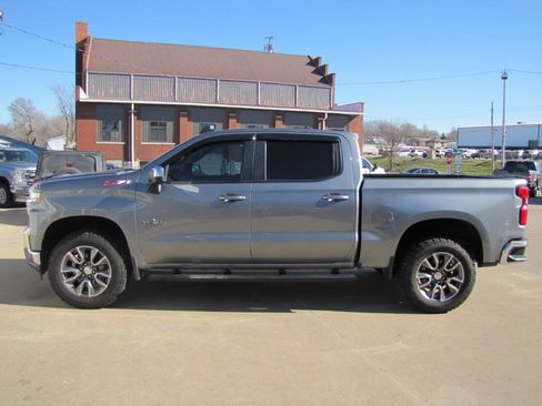 Used 2019 Chevrolet Silverado 1500 LT w/ Texas Edition image 2