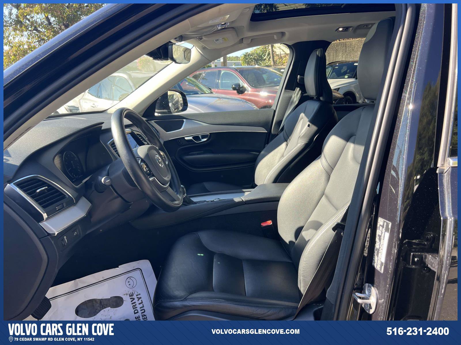 Used 2022 Volvo XC90 T5 Momentum AWD/4WD image 11
