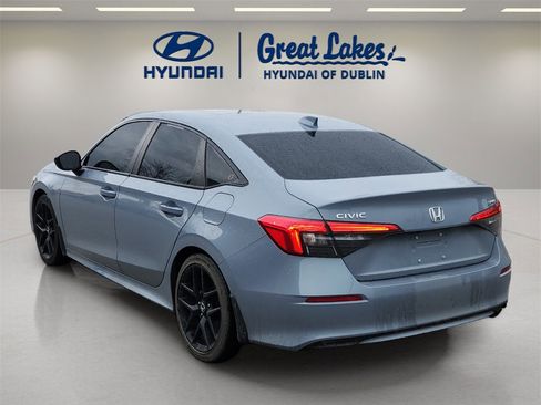 Used 2024 Honda Civic Sport image 3