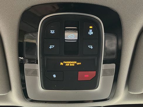 Used 2022 Hyundai Santa Fe SEL w/ Convenience + Premium Package AWD/4WD image 35
