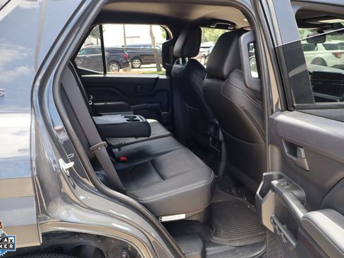 Used 2026 Toyota 4Runner SR5 AWD/4WD image 31