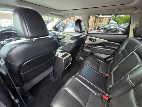 Used 2017 Nissan Murano Platinum w/ Platinum Technology Package AWD/4WD image 13