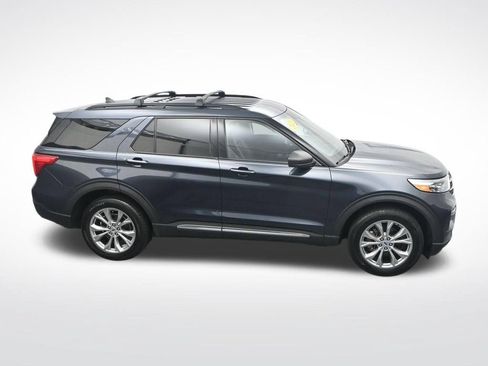 Used 2023 Ford Explorer XLT w/ Equipment Group 202A AWD/4WD image 33
