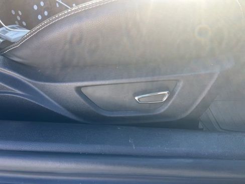 Used 2019 Ford Mustang Premium image 15